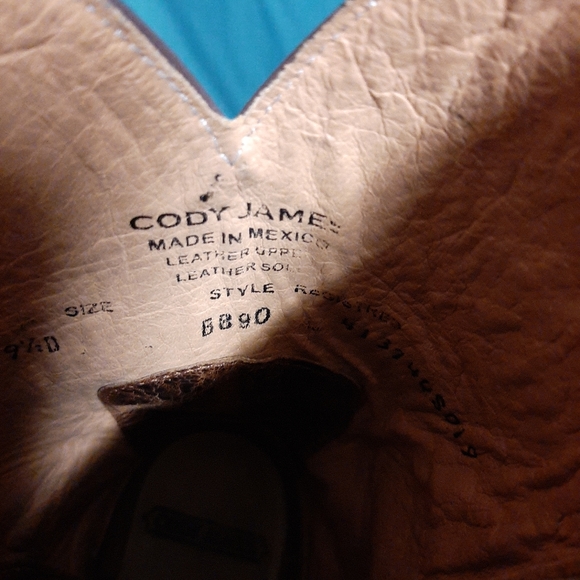 Cody James Boots - Picture 2 of 3